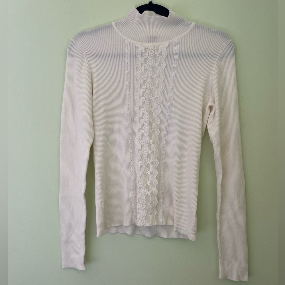 Women’s Lightweight Knit Sweater with lace details